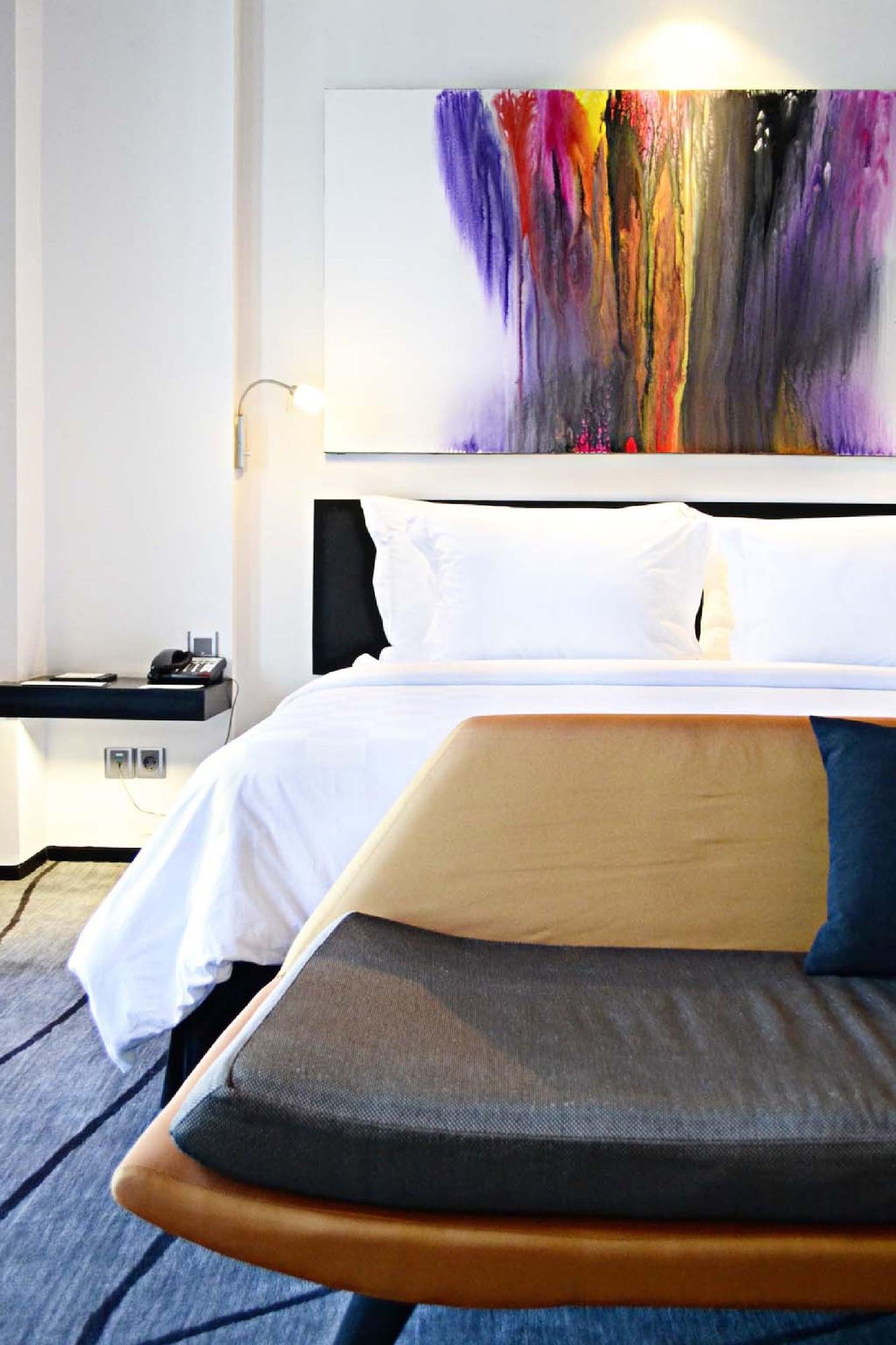 Ts Suites Surabaya Exteriör bild