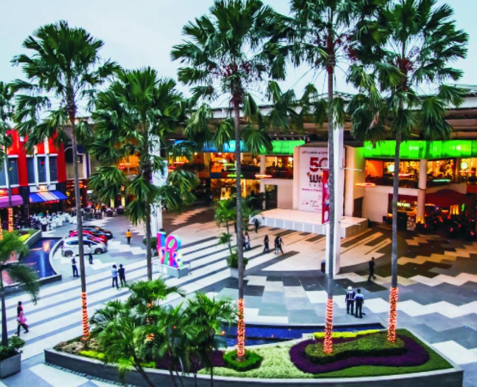 Ts Suites Surabaya Exteriör bild