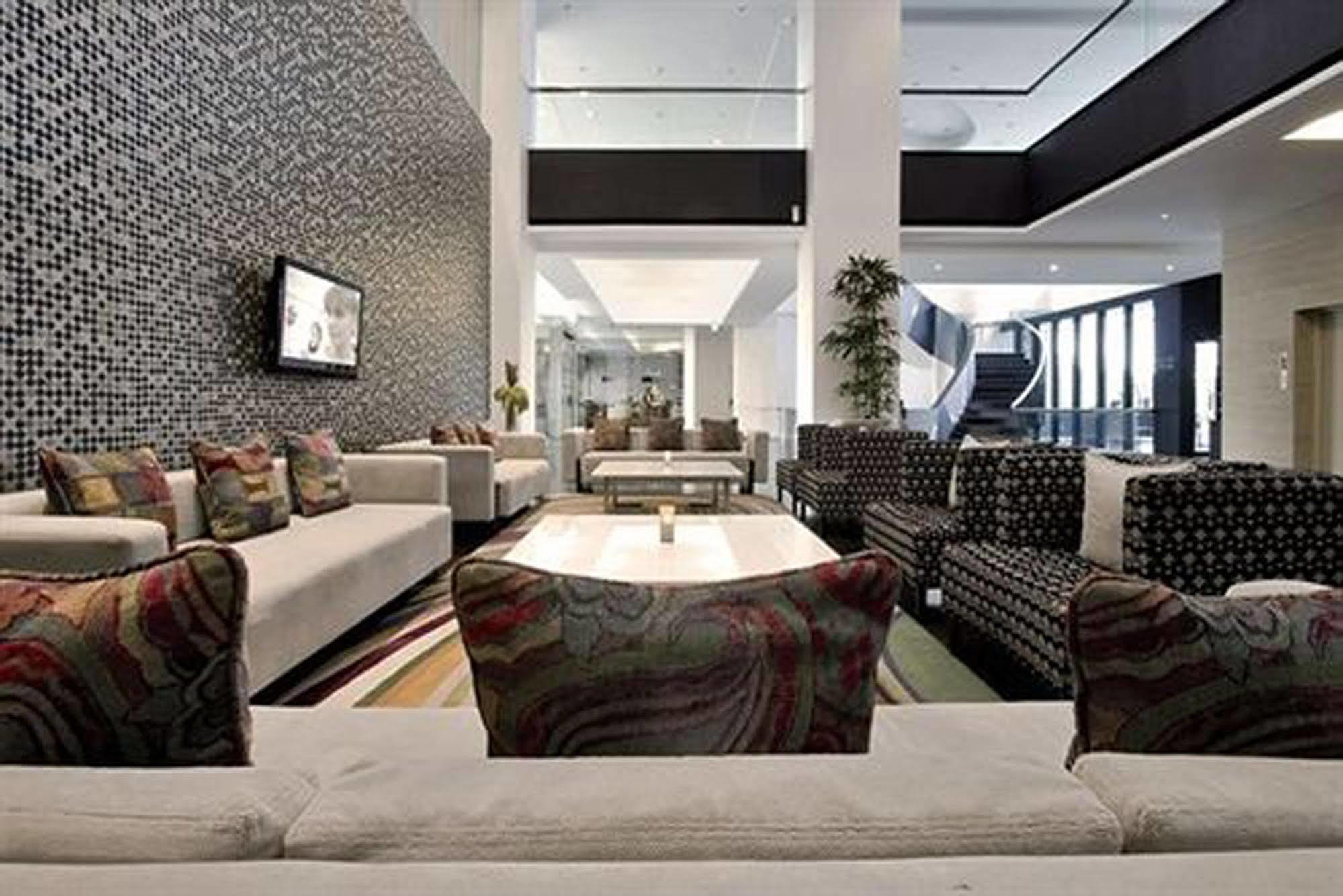 Ts Suites Surabaya Exteriör bild